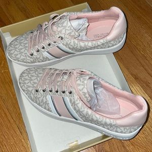 Michael Kors Poppy Stripe Lace Up Powder Blush